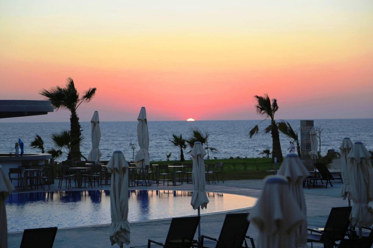 Gold Lagoon Kosher Hotel - By Amphora Hotel & Suites Paphos Exteriör bild
